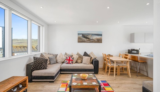 5 The Dunes - a house that sleeps 4 guests in 2 bedrooms