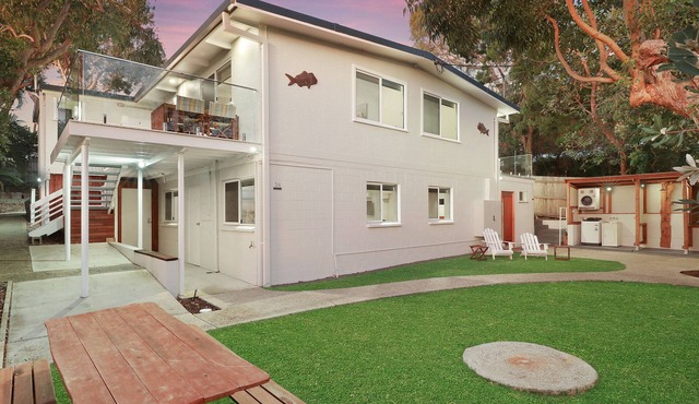 5 Unit Property - Lots of space and privacy for the whole group