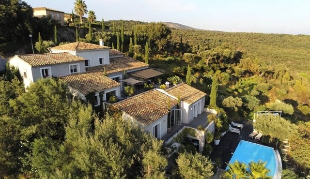 5* villa with MAGIC SEA VIEW, infinity pool with solarium.