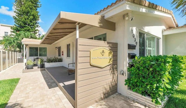 5 villas*Tropical pool*Tiki Hut