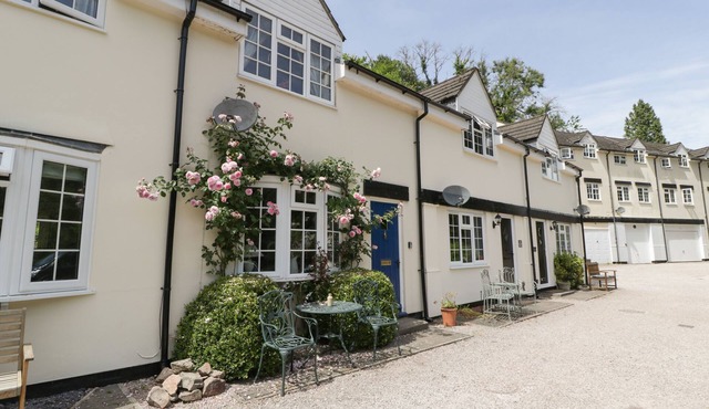 5 Wye Rapid Cottages