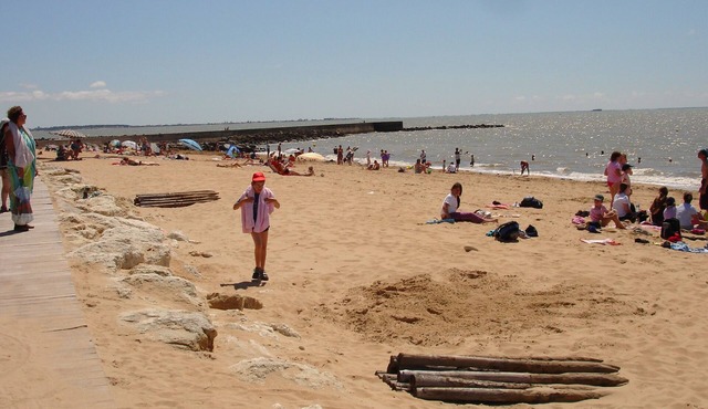 50 metres from the beach, comfortable house in a quiet location