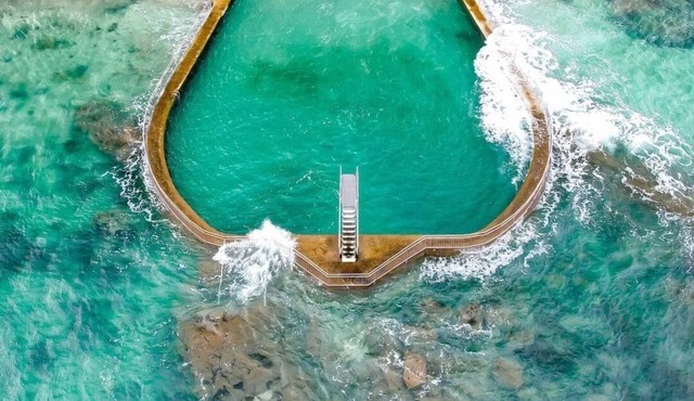 50 metres from the casino beach townhouse sleeps 8