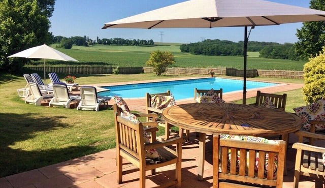 50% off for Sept - £900/week! Gorgeous converted farmhouse in the Dordogne