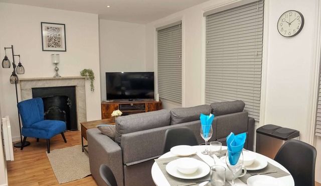 50 Queens Road Apartment 3