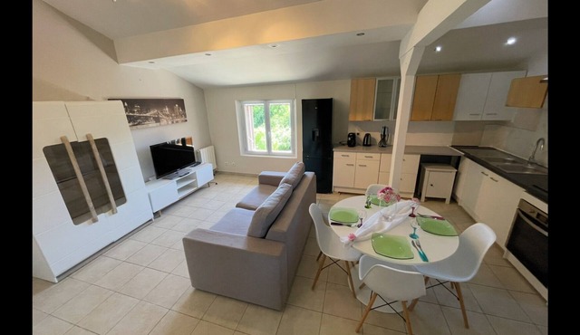 50 sqm apartment in Vaugneray - Quiet, nature and comfort 18 km from Lyon