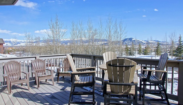 50 Yards to Moose Creek Lift, Outdoor Pool, Private Sauna - Minutes from Teton Village & Shops