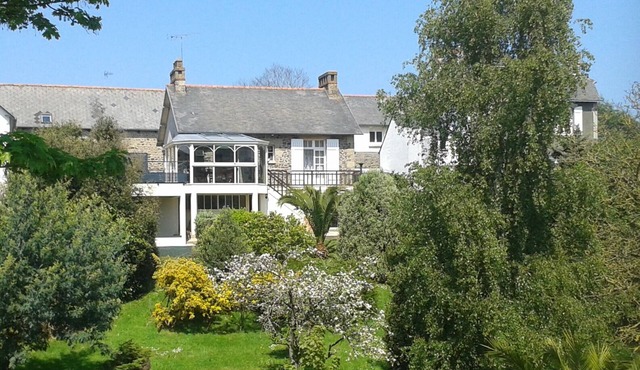 500 m from the sea apartment 75 m2 first floor in villa with large garden