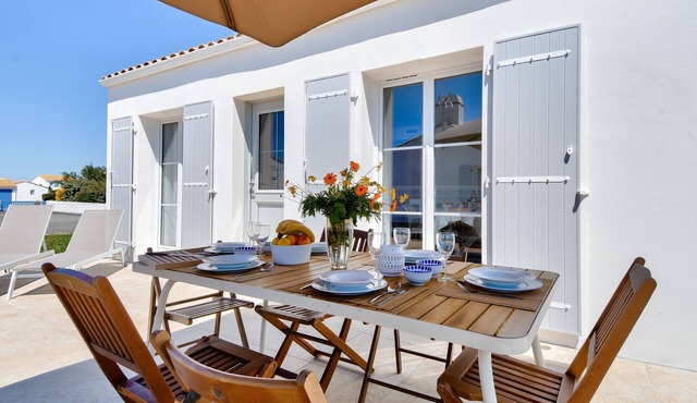 500 m from the beach - garden - house for 6