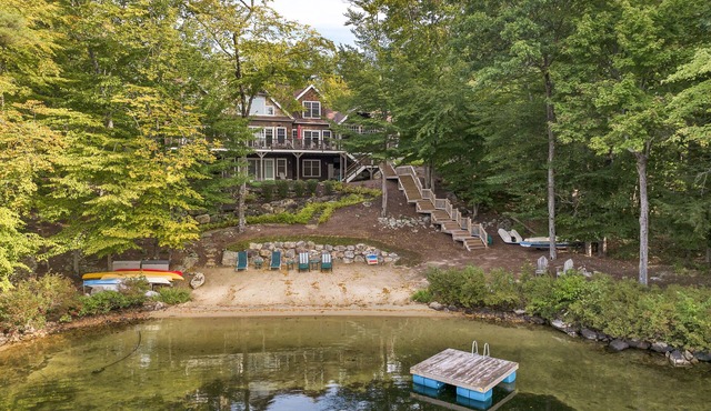 5000 SF Winnipesaukee Luxury For 14 With 455 Feet Waterfront AUG 22 SPECIAL