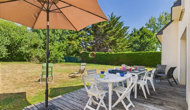 500m from the sea – for 4 adults and 4 children