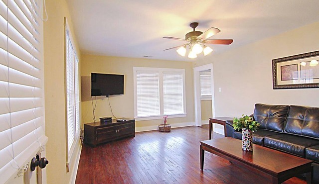 501#B - Spacious downtown Shoals Condo Suite