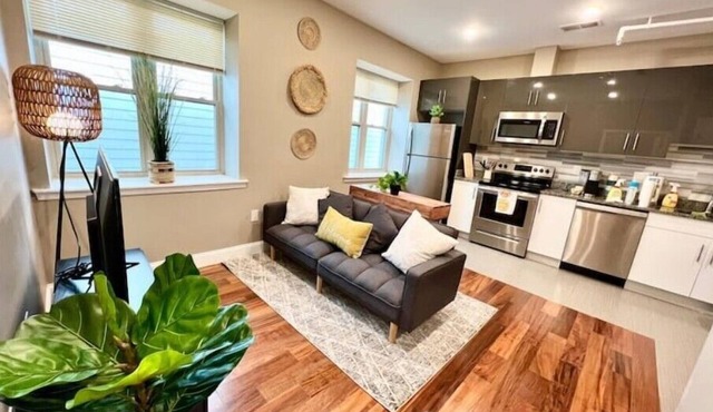 501 Cozy and Comfy 1BR apartment in center citynn