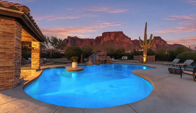 5054 sqft Luxury 4-bed 5.5 bath w/Theater, GameRm, Pool, fitness room on 2.5 ac