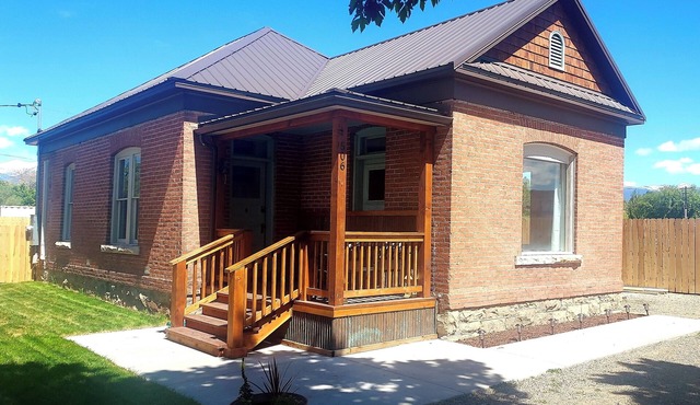 506 Historic Brickhouse off Main St. - 2 Blocks from Salmon River