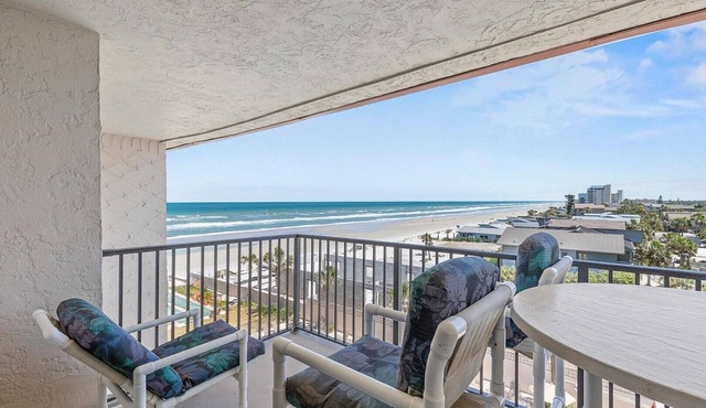 507- Ocean View 2 bedroom top floor