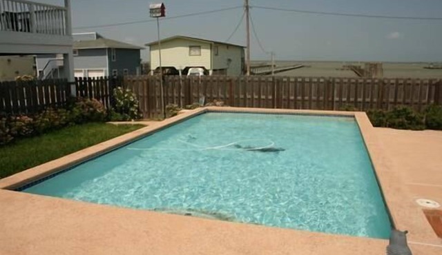 509 North Shore - Downstairs unit with Swimming Pool!