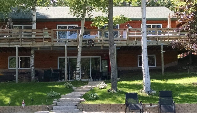 50ft TO WATER~GREAT LOCATION~STOCKED WITH CONVENIENCES!nLicense #008922