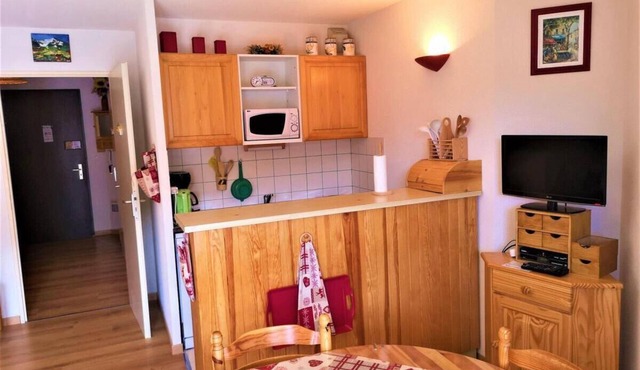 50m from resort center, 3rd floor, balcony, tv, ski locker, 25m², La Joue du Loup