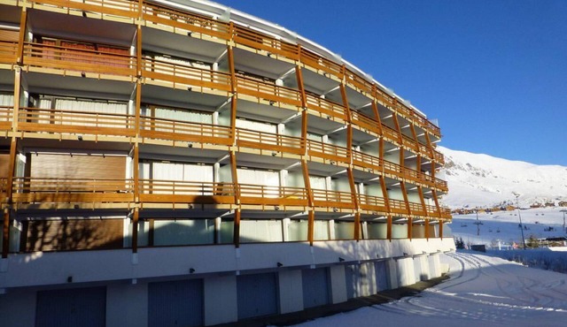 50m from ski slopes, 2nd floor, balcony, tv, ski locker, 30m², Alpe d'Huez