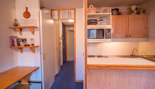 50m from ski slopes, 10th floor, view panoramic, balcony, tv, ski locker, 28m², Valmorel