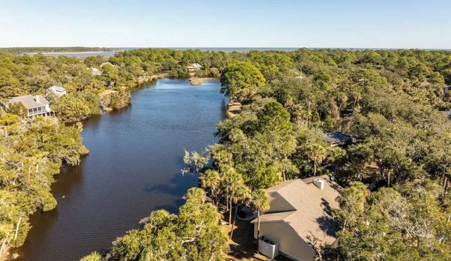 514 Remora Dr - Private Lakefront View