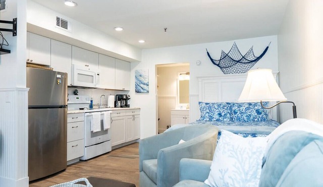 517 Sunsuite