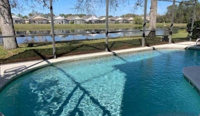52 - Large 5 Bed with Private Pool, Water & Conservation View