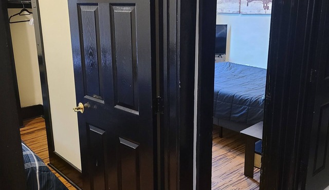 523 D - Downtown Apartment Next to Brewery