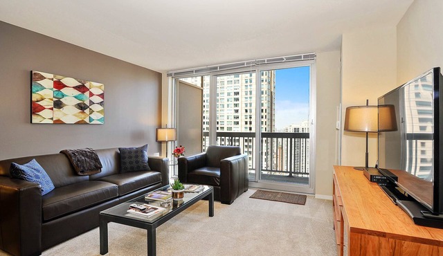 52nd Floor Penthouse with Skyline Views & Pool