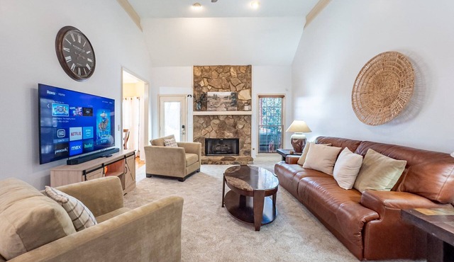530 Waterford Drive, Cartersville