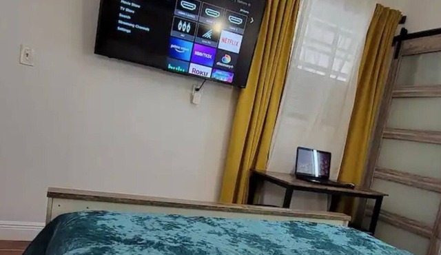 #54 The Egypt Lake in-Law suite by Joyful Moments