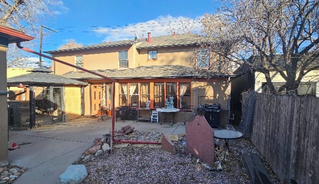 55% OFF 29day bookings 3bedroom house in beautiful Denver with Private courtyard