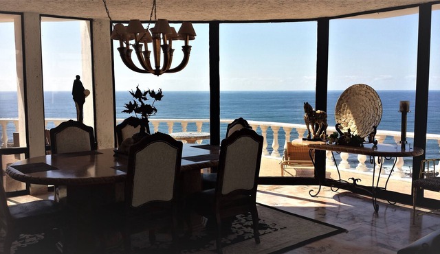 5500 Square Foot Oceanfront Villa