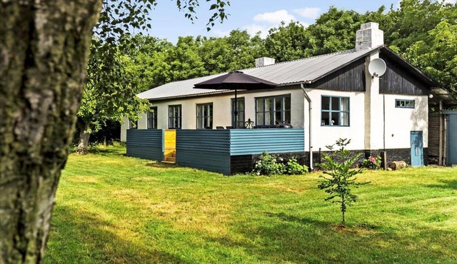 5532 Østermarie - Kirkebyvej 35