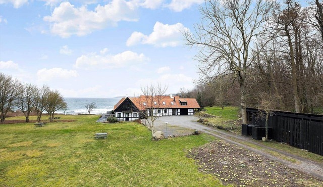 5543 Gudhjem - Bådstadvej 4 1.