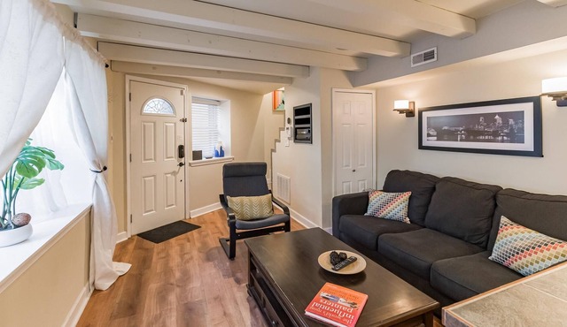 564 1/2 North Judson