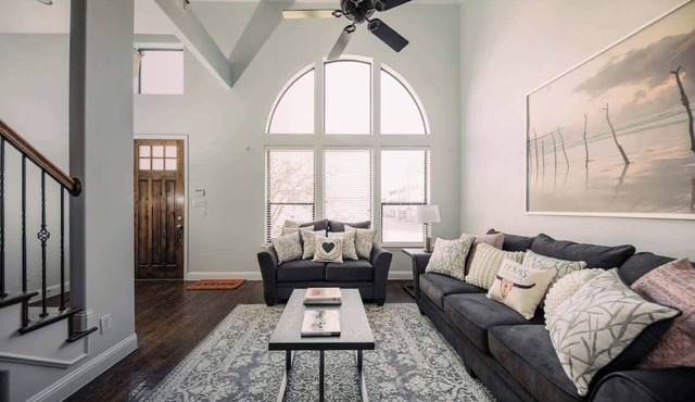 5788 Robbie Rd · Driem House Chic + Legacy Shops Walkable