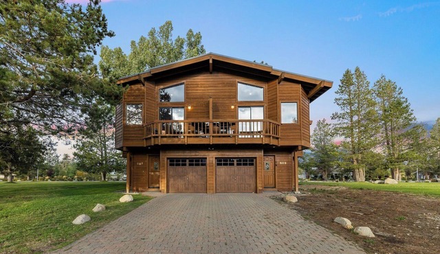 587 Danube Drive in South Lake Tahoe