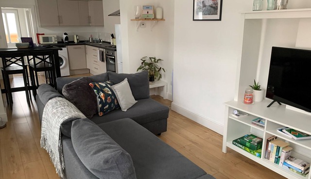 59a Whitstable - 1 Bedroom Flat, Balcony & Parking