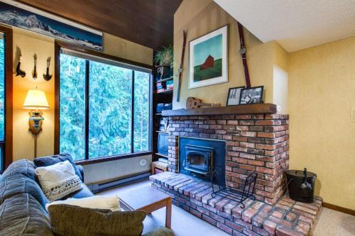 59SW - Fireplace - Dishwasher - Washer Dryer - Sleeps 6 home
