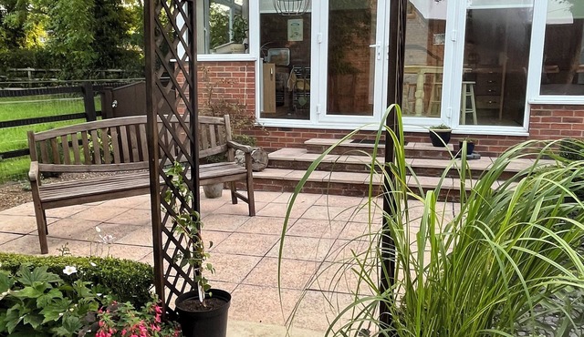 5A - A beautiful, contemporary and unique 1 bedroom property.n