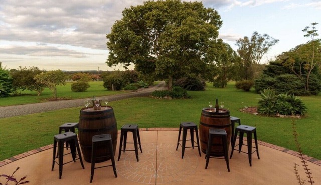 5acres, 5bdr, Hunter Valley Vineyards, Fireplace, Pool, Secluded, Nature views