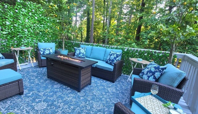 5B/3B Furnished w/Firepit, Massage Chair, Tesla EV Charger w/adapter, & Big Deck