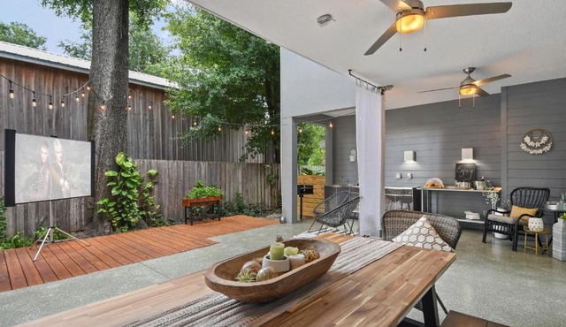 5Bd 4Bath villa, amazing outdoor space, pet friendly