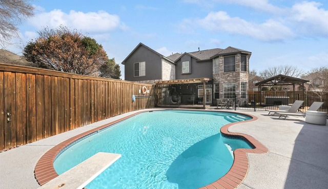 5BD Glamorous Home | Backyward Oasis, Cinema Room