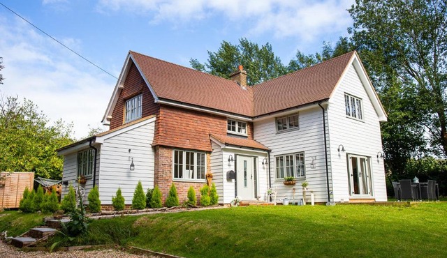 5Bed-10Guests-Fireplace-HotTub-Pets ok-Parking