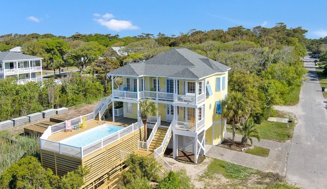 5BR/3.5BA Home - Oceanfront, NEW POOL, PRIVATE BOARDWALK TO BEACH,Sleeps14