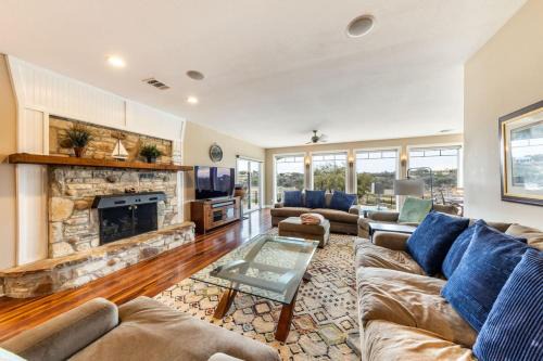 5BR 3BA Spicewood Prime Waterfront w Dock, Theater and Game Room by Austin Vacay