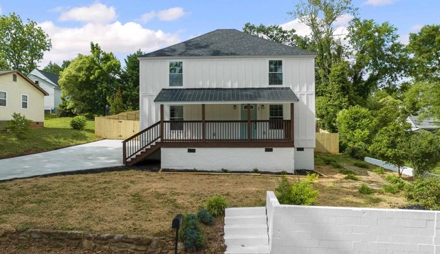5BR 4B Huge Space with Game Barn